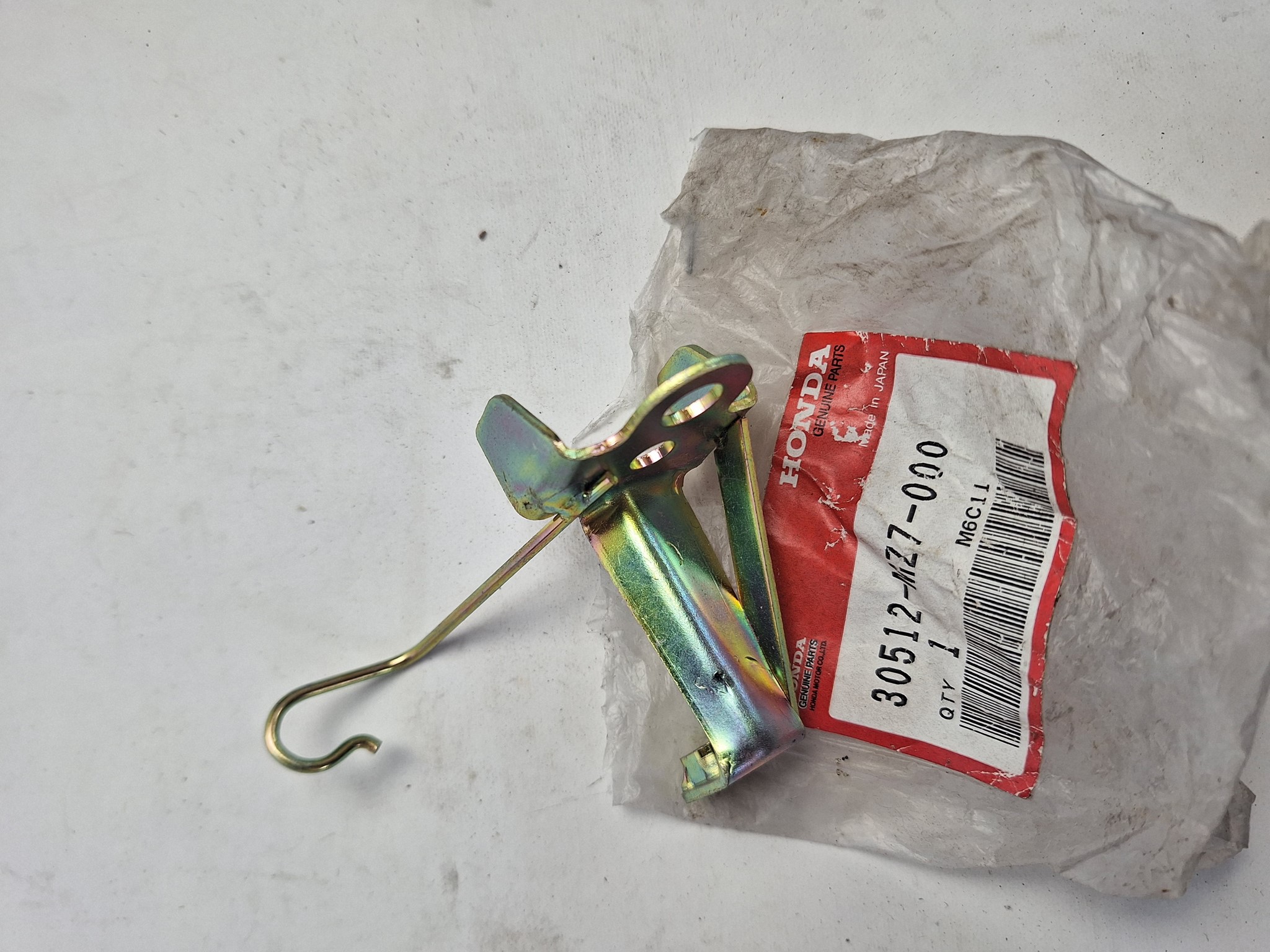 Bild von HALTERUNG, L. MITTEN    30512-MZ7-000  VFR 750 FR-S